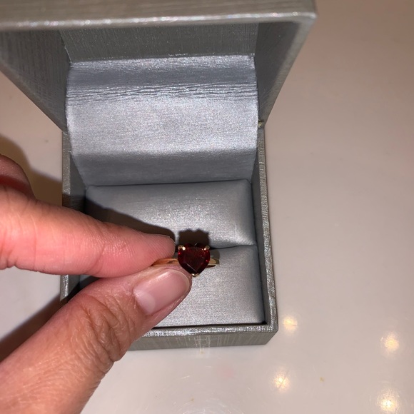 zales garnet heart ring - Picture 3 of 8